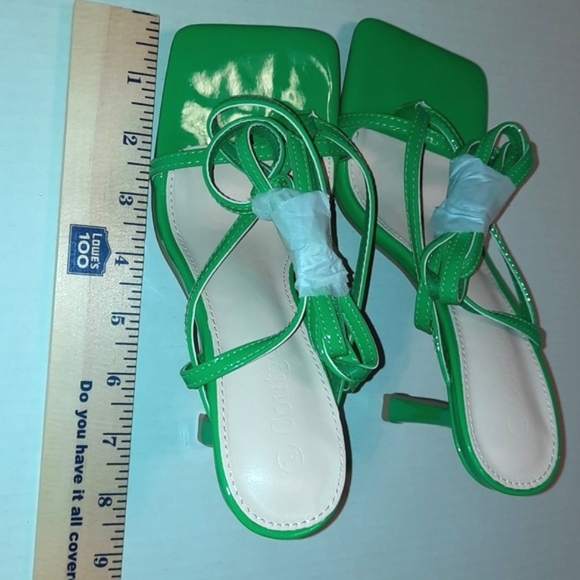Couto Neon Green ankle buckle strap flip flop heels sz 5 1/2 - Picture 6 of 8